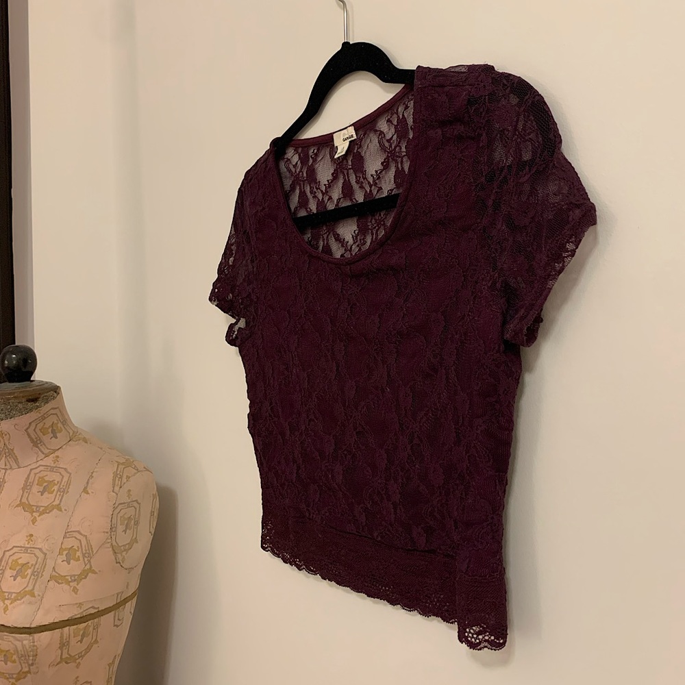 *Garage* Lace, Plum Crop-Top